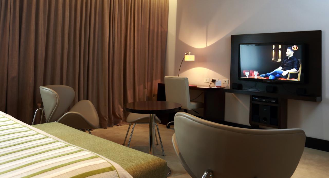 Hotel Y Casino Del Rio - General Roca Eksteriør bilde